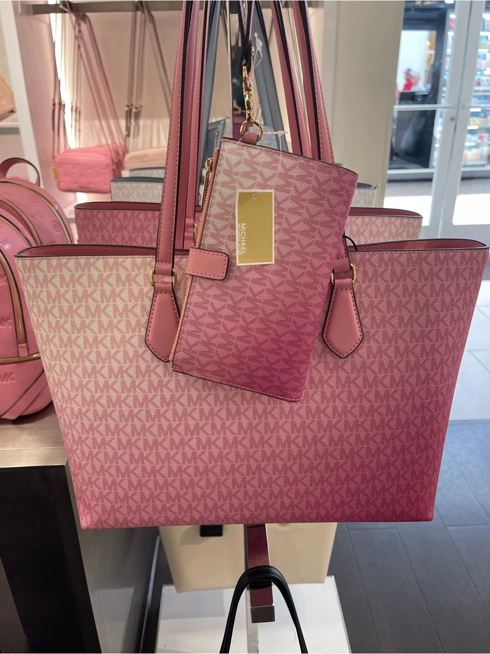 MICHAEL MICHAEL KORS SHEILA CARNATION LG TOTE bag & Double Zip Ombré Lg Wallet